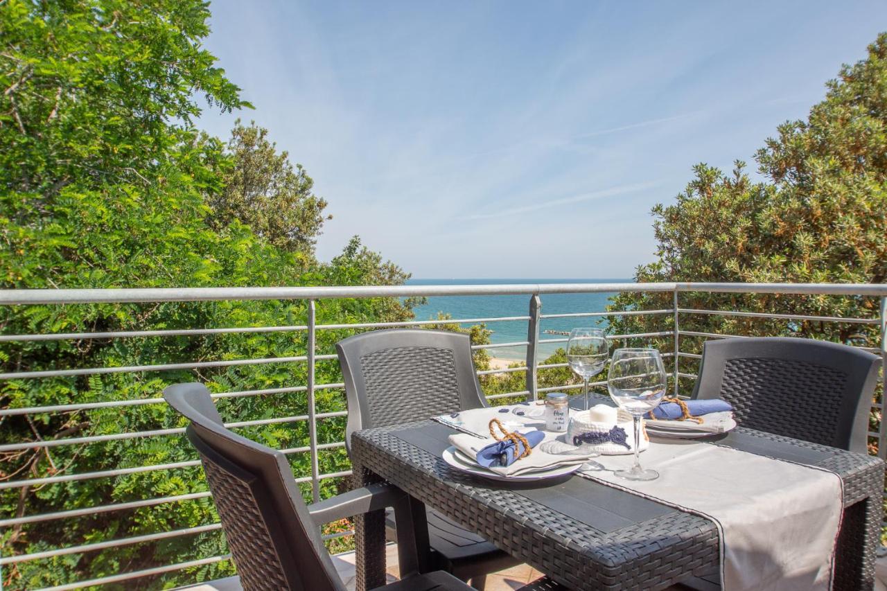 Abruzzodamare Amazing Apartments With Romantic Sea View Francavilla Al Mare Exterior photo